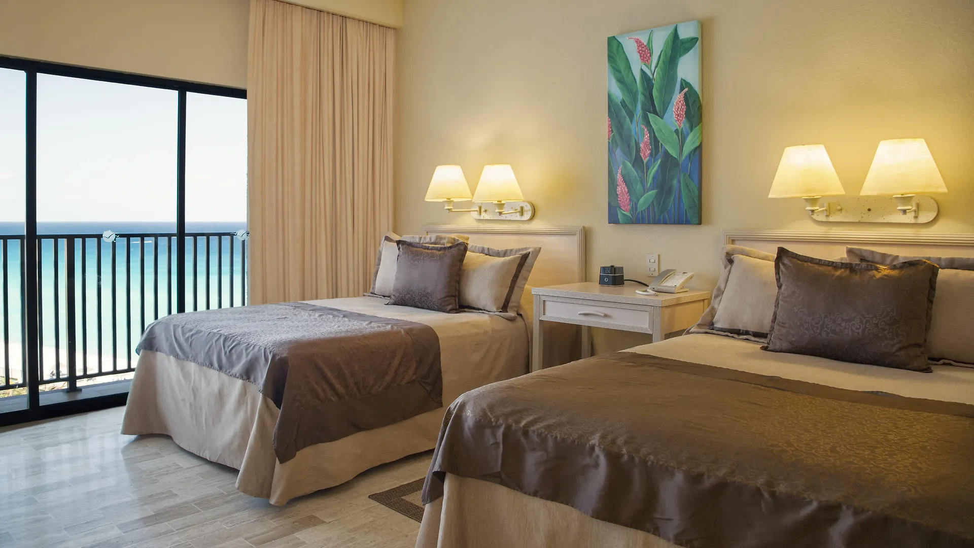 The Royal Islander - An All Suites Resort Cancún