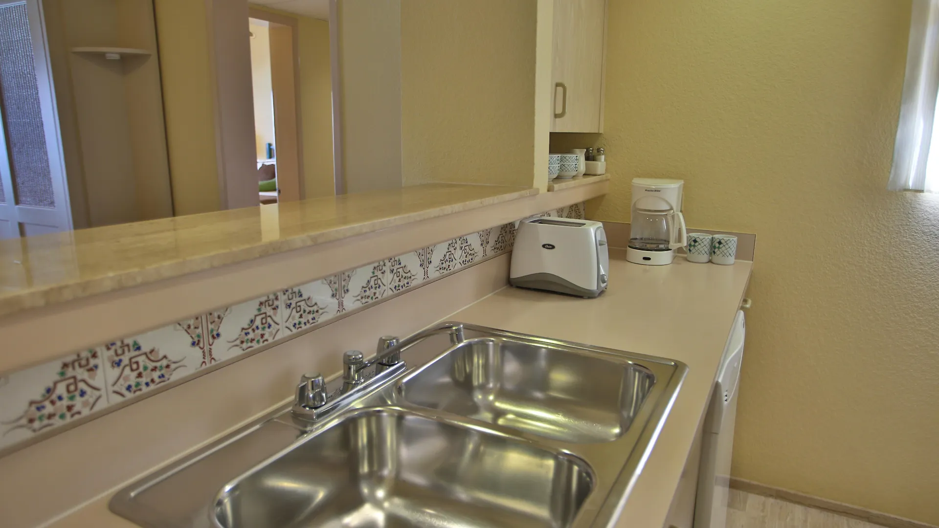 The Royal Islander - An All Suites Resort Cancún 4*,