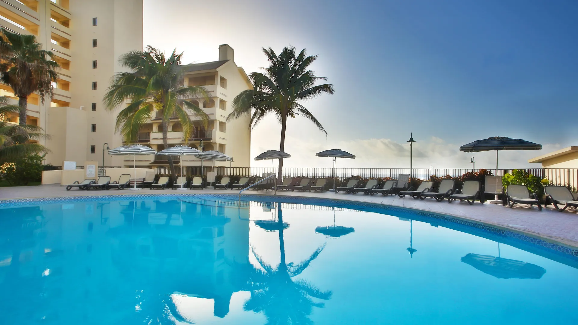 The Royal Islander - An All Suites Resort Cancún