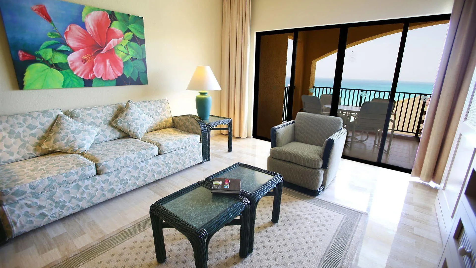 The Royal Islander - An All Suites Resort Cancún